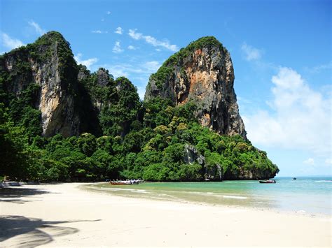The 10 Most Beautiful Beaches In Southeast Asia To Visit In 2024.